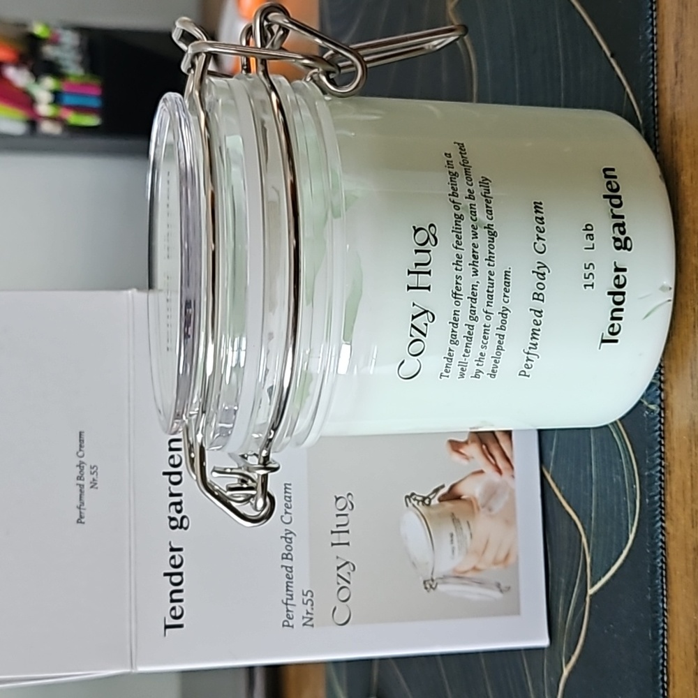 Tender Garden- Perfumed Body Cream Nr 55